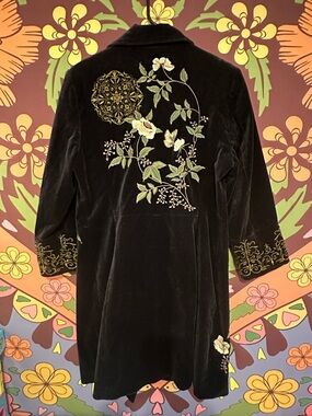 Cabi Black Velvet Embroidered Vintage Coat